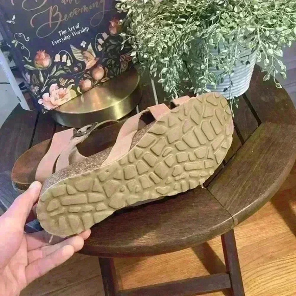 Leather wedge sandals - Picture 5 of 7